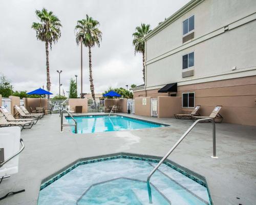 Létesítmények, Quality Inn Plant City - Lakeland in Plant City (Florida)