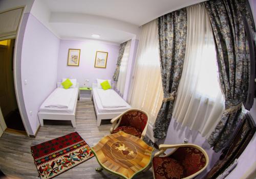 Hotel Lula - image 7