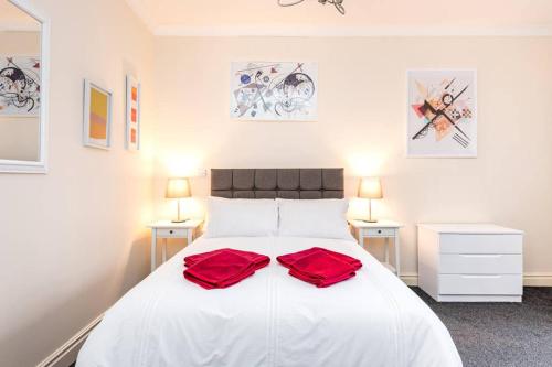 Sycamore Cottage York dog friendly close to the river - image 9