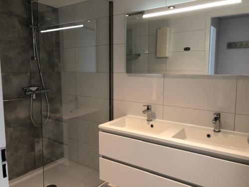 Apartment Heartbeat - image 14