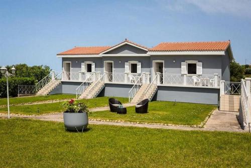  Senses Suites in rural setting in Lakithra