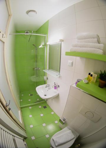 Hotel Lula - image 13