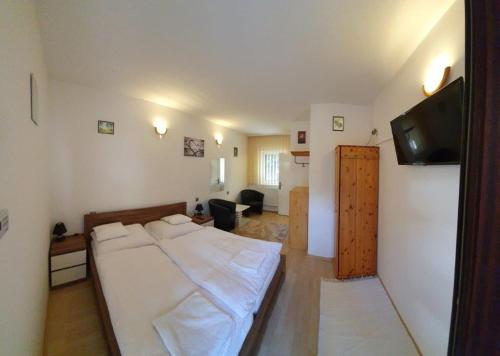 Brasch Apartman in Fertőrákos