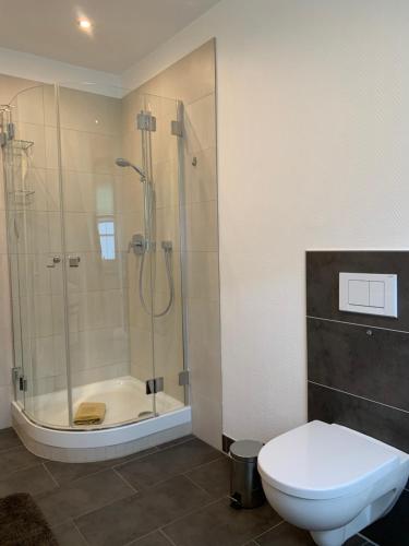 H&E Apartments - image 2
