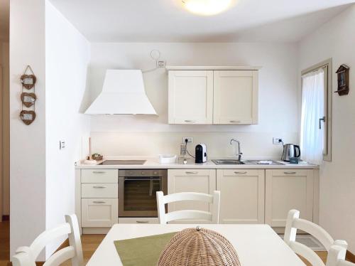  White Bear, 25050 Temù