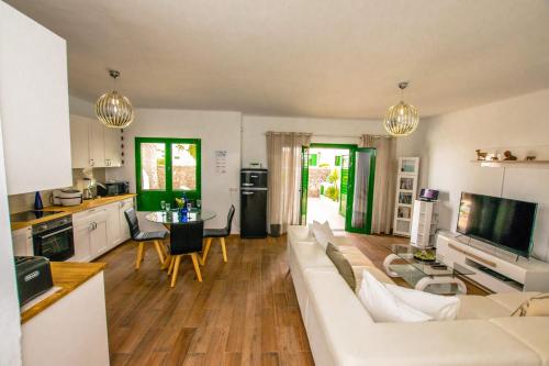 Las Terracitas Ten - LH214 By Villas Now Ltd - image 4