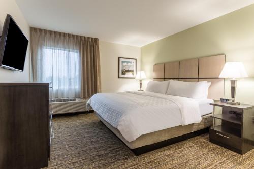 Candlewood Suites - Davenport, an IHG Hotel