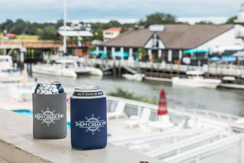Shem Creek Inn in Charleston, USA