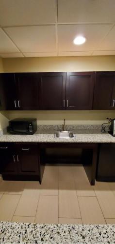 Holiday Inn Express Pittsburgh West - Greentree, an IHG Hotel