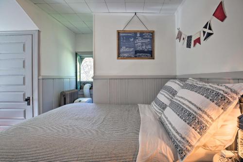 Large, Pristine Lake Geneva Home in Downtown!
