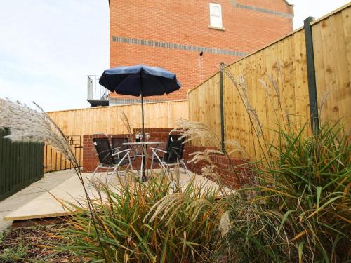Anvil House WEYMOUTH - image 10