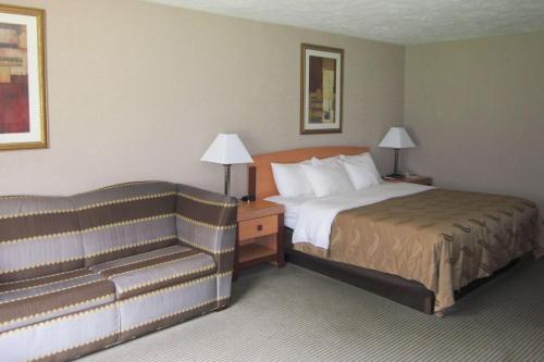 Quality Inn Nashville - Bloomington