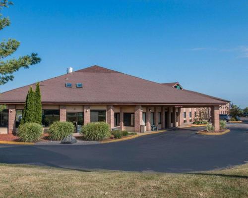 Quality Inn Hudsonville - image 4