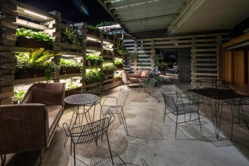 สวน, โอโวโล นิชิ (Ovolo Nishi) in แคนเบอราซิตี้เซ็นเตอร์