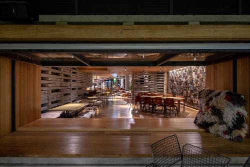 ผับ/เลาจน์, โอโวโล นิชิ (Ovolo Nishi) in แคนเบอราซิตี้เซ็นเตอร์