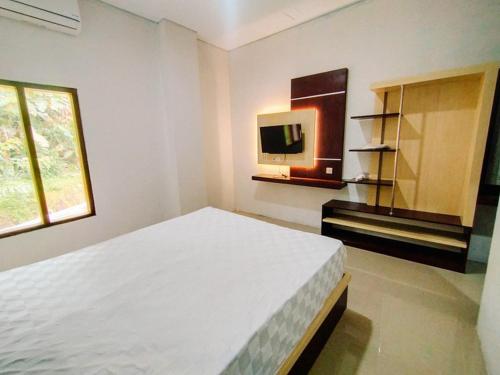 Exterior view, RedDoorz @ Artomoro Guest House near Rsud Sleman