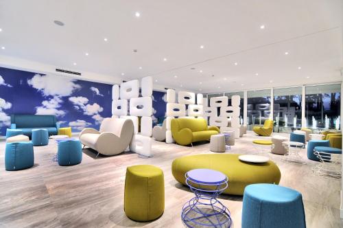 Marina Palace Hotel - image 4