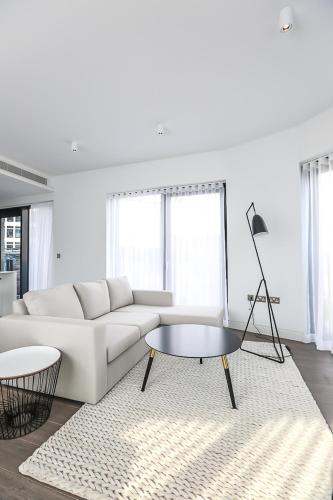 The Eight Apartments Shoreditch - image 13