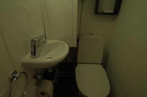 Bathroom, Lonely Planet Turku in Itaharju