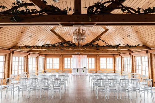 Petneházy Club Hotel Superior - image 9