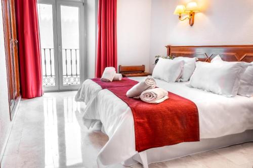 HOTEL REINA CRISTINA