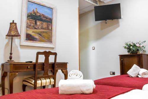 Hotel Reina Cristina - image 12