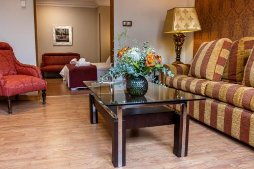 HOTEL REINA CRISTINA