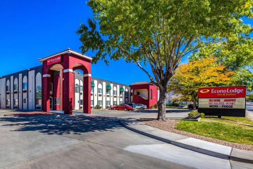 Econo Loge Inn & Suites Albuquerque East I-40 Eubank Exit