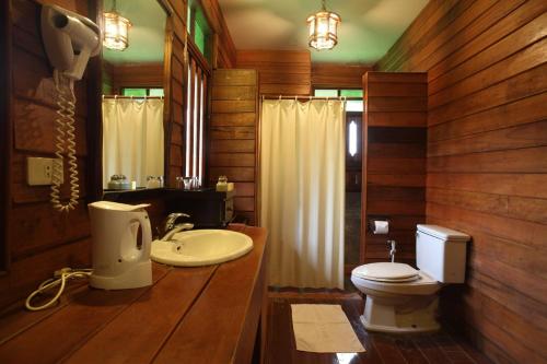Bathroom, Baan Krating Pai Resort - SHA Plus in Wiang Nuea