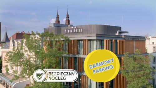 . Piano Hotel & Restaurant