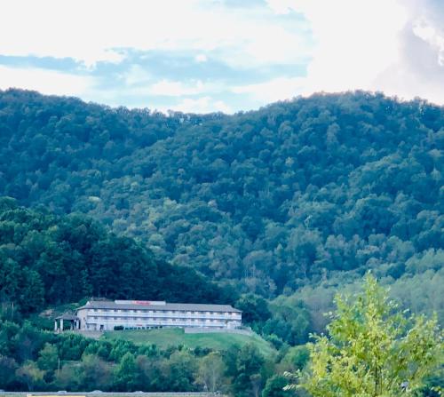 Econo Lodge - Waynesville - Hotel