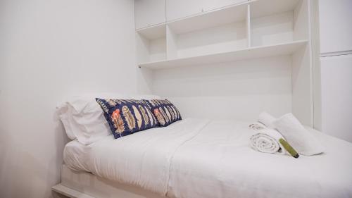 Cosy home in Paris Center - With AC - image 9