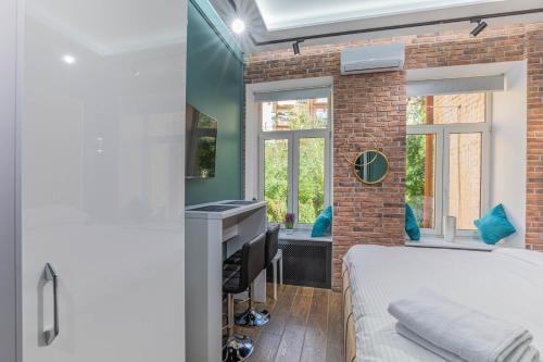 Luxury Urban Lofts Across Baseina & Arena