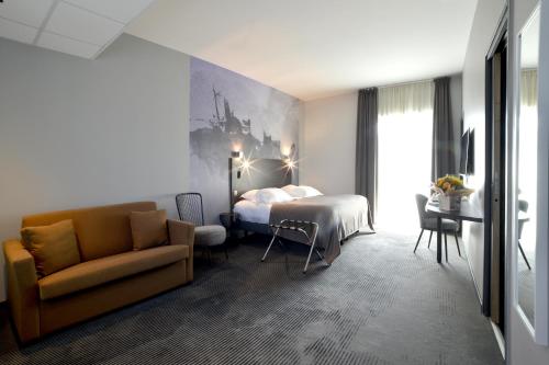 Logis Hotel Victor Hugo & Spa in Безансон