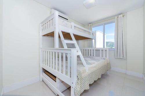Aluguel Apartamento 3 quartos sendo 1 suite Bombas SC