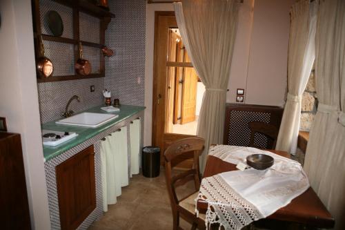 Roes Suites - image 8