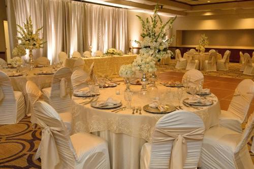 DoubleTree by Hilton Dayton Fairborn - 연회장