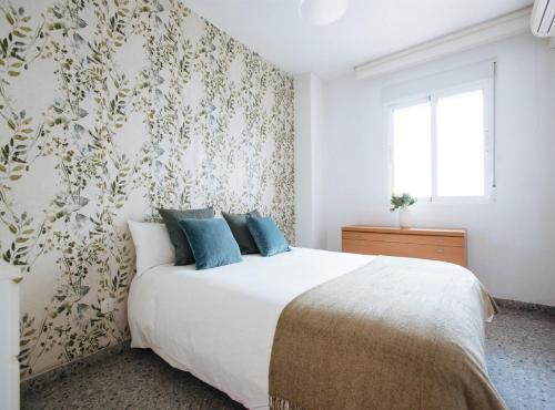 Bright and Familiar Apartment in Alameda