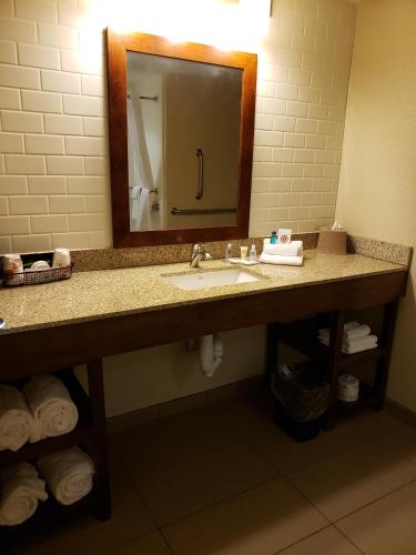 Comfort Inn & Suites Sidney I-80