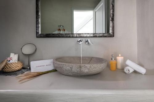 Adamant Suites