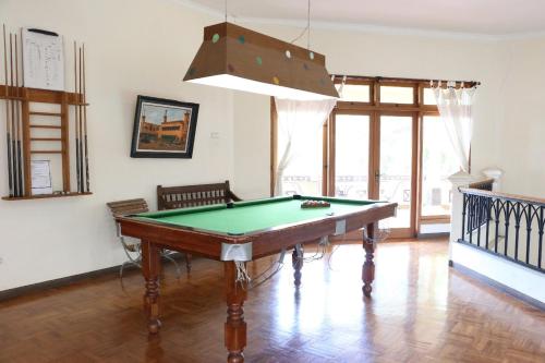 villa batu pandermanhill 4BR+swimming pool