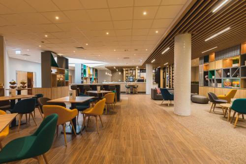 273613469 Holiday Inn Budapest-Budaörs by IHG