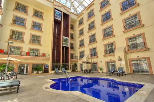 273615581 Holiday Inn Leon by IHG