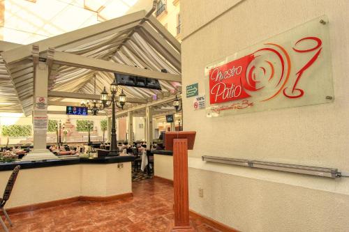 273615585 Holiday Inn Leon by IHG