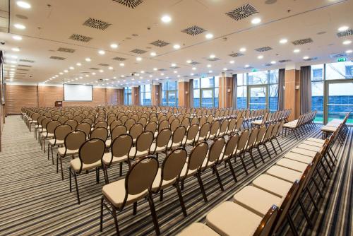 273618861 Holiday Inn Krakow City Centre by IHG