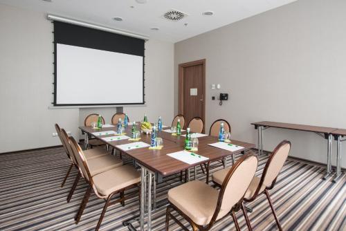 273618863 Holiday Inn Krakow City Centre by IHG