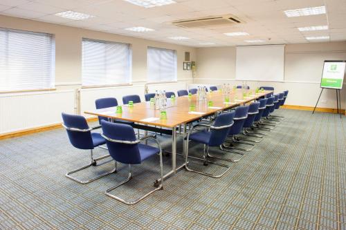 Holiday Inn Birmingham M6 J7 an IHG Hotel - image 11
