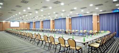 273618886 Holiday Inn Krakow City Centre by IHG