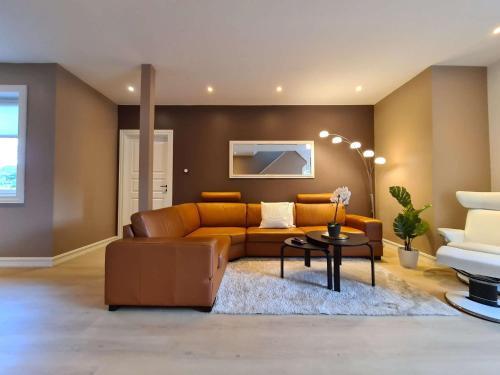 Beautiful 3-Bedroom Apartment Near Center, 110m2, Great Location