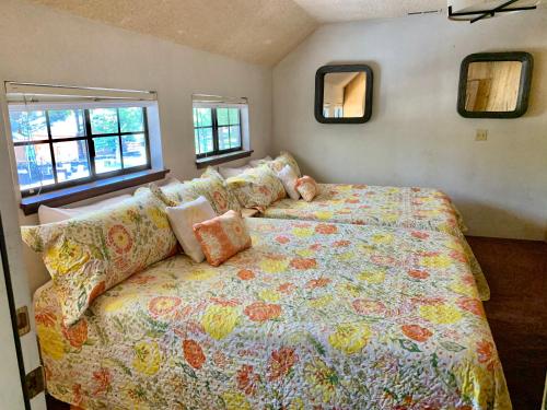 Grey Squirrel Resort - image 4